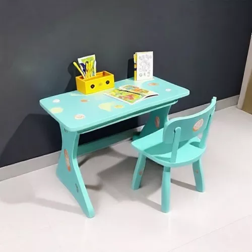 Meja kerja untuk anak dengan desain yang ceria-kontraktor interior splusa.id Meja kerja untuk anak dengan desain yang ceria-kontraktor interior splusa.id