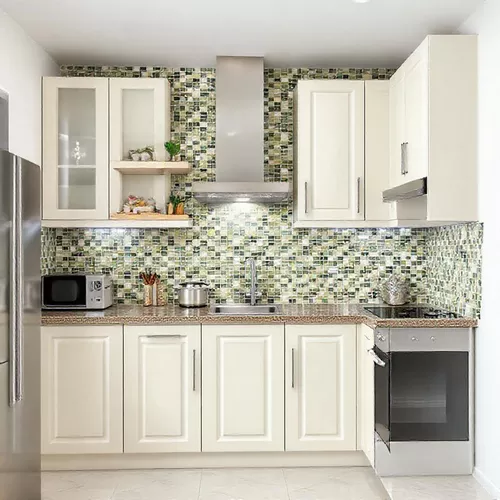 Backsplash mosaik sebagai focal point di dapur mungil minimalis-kontraktor interior splusa.id Backsplash mosaik sebagai focal point di dapur mungil minimalis-kontraktor interior splusa.id
