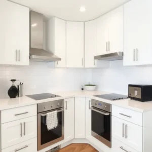 Dapur mungil dengan lemari sudut-kontraktor interior splusa.id