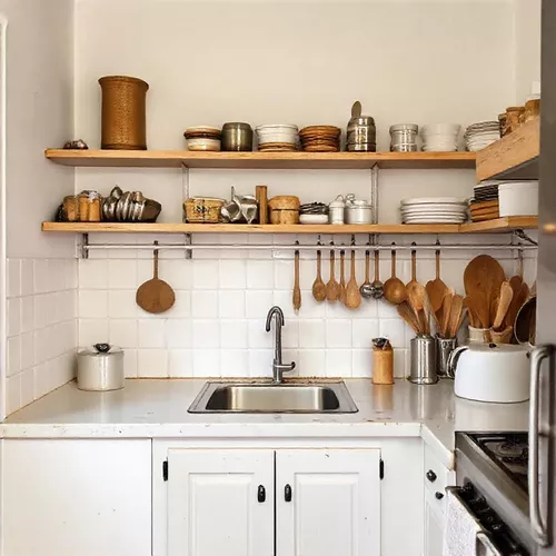 Dapur mungil minimalis ala rustic yang bersih dan tertata rapi-kontraktor interior splusa.id Dapur mungil minimalis ala rustic yang bersih dan tertata rapi-kontraktor interior splusa.id