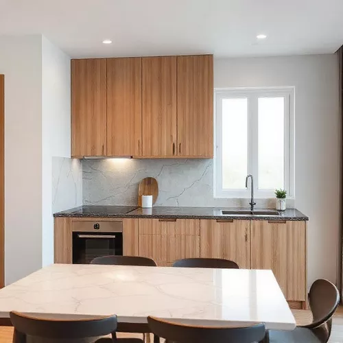 Dapur mungil minimalis dengan material alami yang memberikan kesan hangat dan natural-kontraktor interior splusa.id Dapur mungil minimalis dengan material alami yang memberikan kesan hangat dan natural-kontraktor interior splusa.id